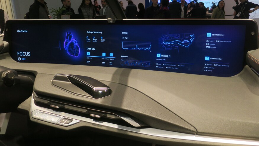 未來(lái)車載顯示器 3D影像、全息顯示與真實(shí)觸感觸摸屏的酷炫進(jìn)化